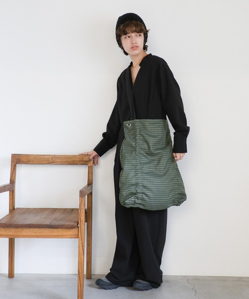 select MOCA（セレクトモカ）の「リボンショルダーギャザートートバッグ（ショルダーバッグ・レディース・ブラウン/グリーン/ブラック・FREE）」の5枚目の写真