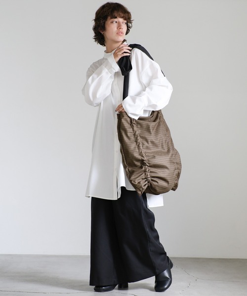 select MOCA（セレクトモカ）の「リボンショルダーギャザートートバッグ（ショルダーバッグ・レディース・ブラウン/グリーン/ブラック・FREE）」の4枚目の写真