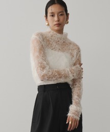 シアー刺繍レーストップス