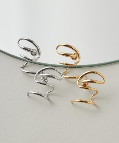 ciite' surgical stainless(シーテサージカルステンレス)の「【 金属アレルギー対応 】 ニュアンス ラインピアス サージカルステンレス (両耳用)(ピアス(両耳用)・レディース・シルバー/ゴールド・FREE)」の10枚目の写真
