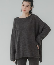 ボートネック裾スリットニット