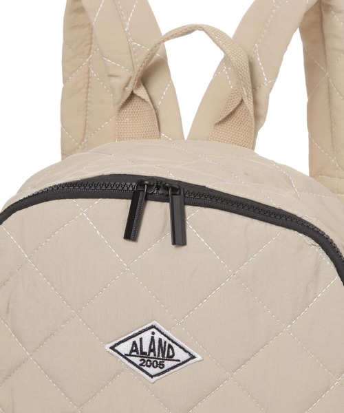 ALAND（エーランド）の「【UNISEX】ALAND／キルティングバック（バックパック/リュック・レディース・ベージュ/ブラック・FREE）」の6枚目の写真