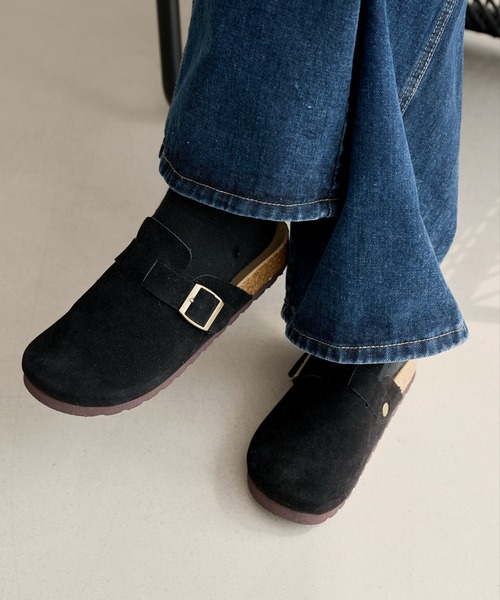 UNE MANSION(ユヌマンション)の「ボストンスウェードスリッパ(サンダル・レディース・ブラウン/ブラック/ベージュ・24.0cm/23.0cm/25.0cm)」の6枚目の写真