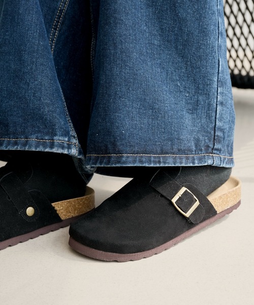 UNE MANSION(ユヌマンション)の「ボストンスウェードスリッパ(サンダル・レディース・ブラウン/ブラック/ベージュ・24.0cm/23.0cm/25.0cm)」の7枚目の写真