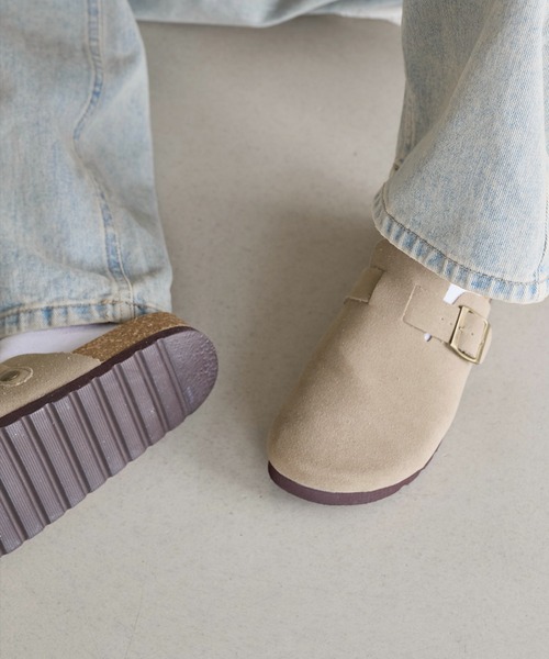 UNE MANSION(ユヌマンション)の「ボストンスウェードスリッパ(サンダル・レディース・ブラウン/ブラック/ベージュ・24.0cm/23.0cm/25.0cm)」の12枚目の写真