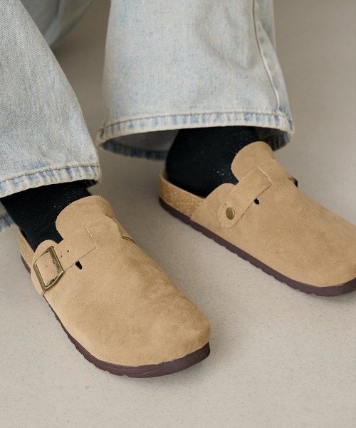 UNE MANSION(ユヌマンション)の「ボストンスウェードスリッパ(サンダル・レディース・ブラウン/ブラック/ベージュ・24.0cm/23.0cm/25.0cm)」の8枚目の写真