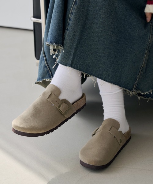 UNE MANSION(ユヌマンション)の「ボストンスウェードスリッパ(サンダル・レディース・ブラウン/ブラック/ベージュ・24.0cm/23.0cm/25.0cm)」の20枚目の写真