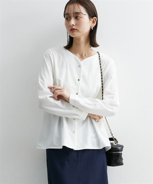 nissen（ニッセン）の「フロントタック入前開きブラウス【ＵＶカット・洗濯機ＯＫ】（シャツ/ブラウス・レディース・ネイビー/サックスブルー/オフホワイト・S/M/L/LL）」の2枚目の写真