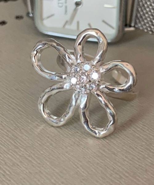 resonance】フラワーモチーフ キラキラ シルバー リング（リング