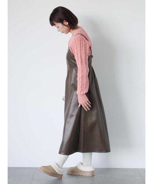 ehka sopo(エヘカソポ)の「エコレザーキャミソールワンピース(ワンピース・レディース・ブラウン/ベージュ系その他/ブラック・F)」の19枚目の写真