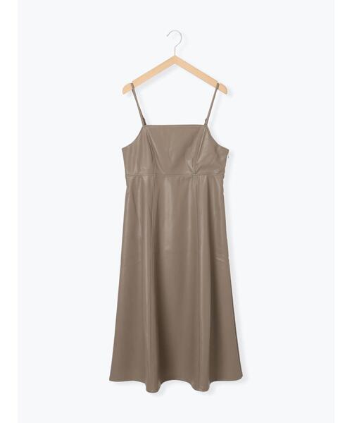 ehka sopo(エヘカソポ)の「エコレザーキャミソールワンピース(ワンピース・レディース・ブラウン/ベージュ系その他/ブラック・F)」の11枚目の写真