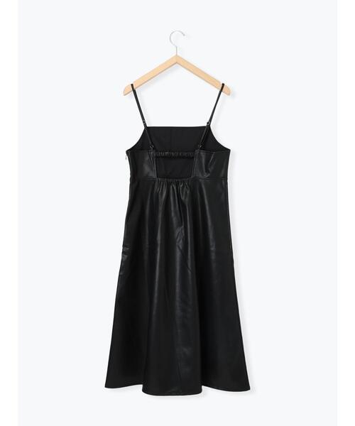 ehka sopo(エヘカソポ)の「エコレザーキャミソールワンピース(ワンピース・レディース・ブラウン/ベージュ系その他/ブラック・F)」の6枚目の写真