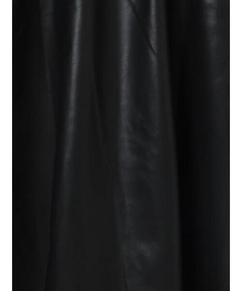 ehka sopo(エヘカソポ)の「エコレザーキャミソールワンピース(ワンピース・レディース・ブラウン/ベージュ系その他/ブラック・F)」の4枚目の写真