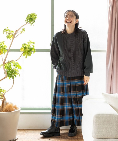 niko and...（ニコアンド）の「リメイク風ドッキングプルオーバー（ニット/セーター・レディース・グレー/チャコール/アイボリー・LARGE/MEDIUM）」の9枚目の写真