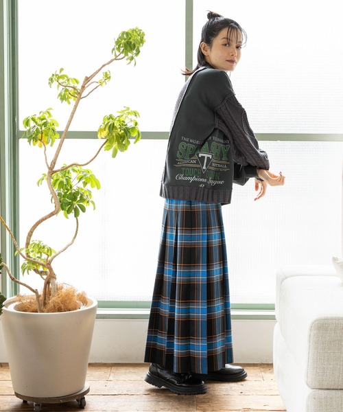 niko and...（ニコアンド）の「リメイク風ドッキングプルオーバー（ニット/セーター・レディース・グレー/チャコール/アイボリー・LARGE/MEDIUM）」の11枚目の写真