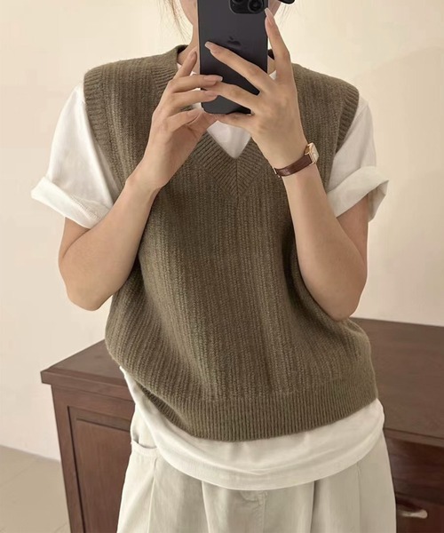 aimoha（アイモハ）の「ニットベスト（ベスト・レディース・ライトベージュ/グリーン/キャメル・FREE）」の5枚目の写真