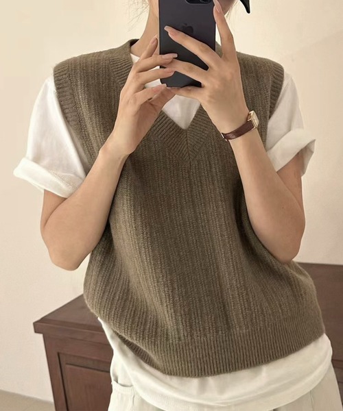 aimoha（アイモハ）の「ニットベスト（ベスト・レディース・ライトベージュ/グリーン/キャメル・FREE）」の6枚目の写真