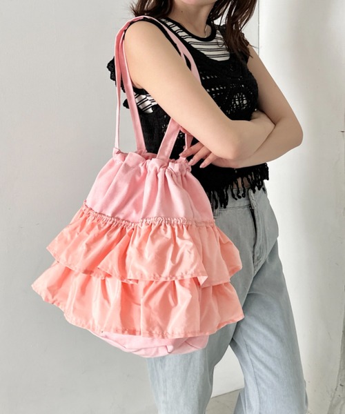 CLEA(クレア)の「【A4サイズ対応】2wayフリルトートバッグ(トートバッグ・レディース・ブラック/アイボリー/レッド/ブルー/ブラック系その他/ワインレッド/ブラウン/その他1/その他2/その他3/ピンク・FREE)」の6枚目の写真