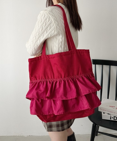 CLEA（クレア）の「【A4サイズ対応】2wayフリルトートバッグ（トートバッグ・レディース・ブラック/アイボリー/レッド/ブルー/ブラック系その他/ワインレッド/ブラウン/その他1/その他2/その他3・FREE）」の7枚目の写真