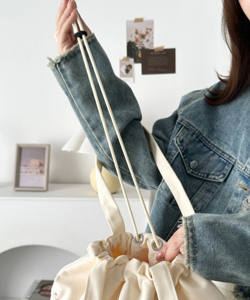 CLEA（クレア）の「【A4サイズ対応】2wayフリルトートバッグ（トートバッグ・レディース・ブラック/アイボリー/レッド/ブルー/ブラック系その他/ワインレッド/ブラウン/その他1/その他2/その他3・FREE）」の15枚目の写真