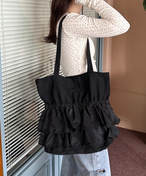 お値下げ依頼♡レア♡ SURFINIA サフィニア フリルトートバッグ♡ブラック お値下げ依頼♡レア♡ SURFINIA サフィニア フリルトートバッグ