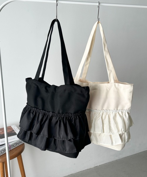 CLEA（クレア）の「【A4サイズ対応】2wayフリルトートバッグ（トートバッグ・レディース・ブラック/アイボリー/レッド/ブルー/ブラック系その他/ワインレッド/ブラウン/その他1/その他2/その他3・FREE）」の11枚目の写真