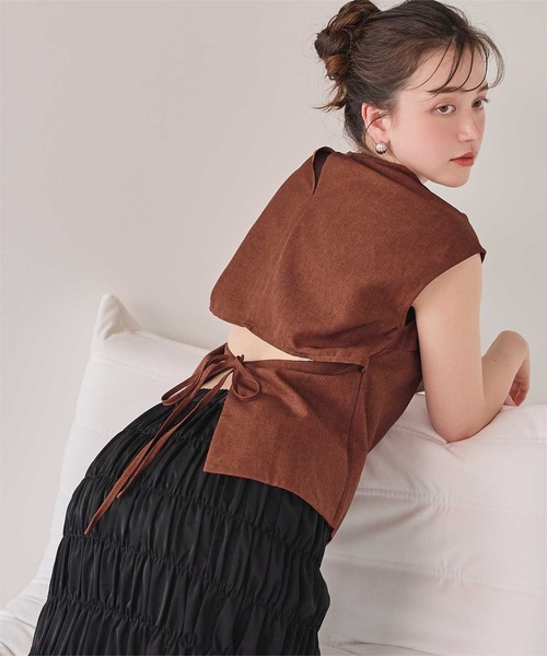 titivate(ティティベイト)の「リネンライクバックリボンフレンチトップス(Tシャツ/カットソー・レディース・サンドベージュ/ホワイト/ライトベージュ/ブラウン系その他・S/M)」の2枚目の写真