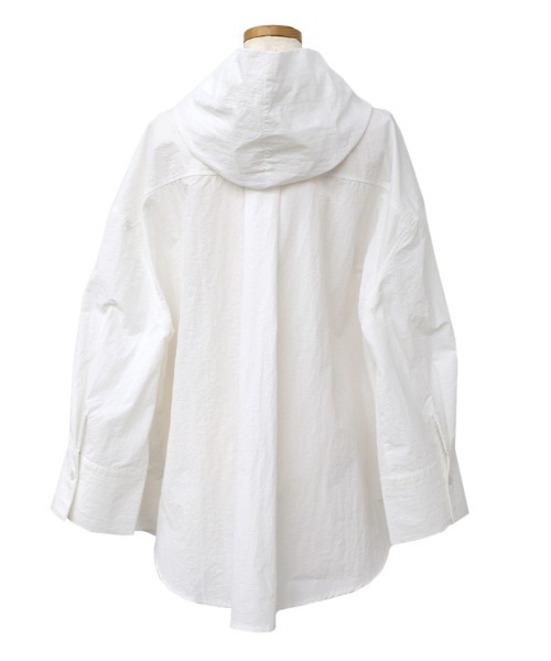 select MOCA(セレクトモカ)の「【定番】フード付きナイロンシャツ(シャツ/ブラウス・レディース・ネイビー/オフホワイト・FREE/SMALL)」の5枚目の写真
