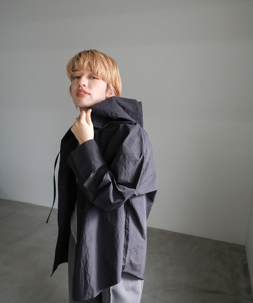 select MOCA（セレクトモカ）の「フード付きナイロンシャツ（シャツ