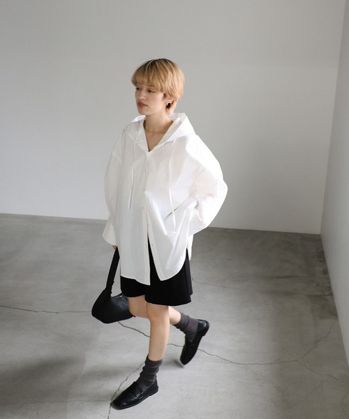 select MOCA(セレクトモカ)の「フード付きナイロンシャツ(シャツ/ブラウス・レディース・ネイビー/オフホワイト・FREE/SMALL)」の8枚目の写真