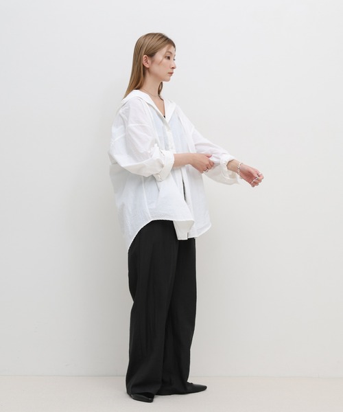 select MOCA(セレクトモカ)の「【定番】フード付きナイロンシャツ(シャツ/ブラウス・レディース・ネイビー/オフホワイト・FREE/SMALL)」の10枚目の写真
