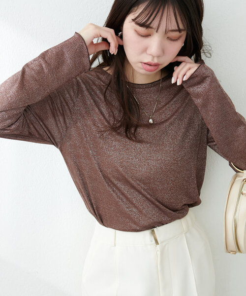 natural couture(ナチュラルクチュール)の「ラメシアーシンプルロンT(Tシャツ/カットソー・レディース・ピンクベージュ/シルバー/ブラウン・FREE)」の17枚目の写真