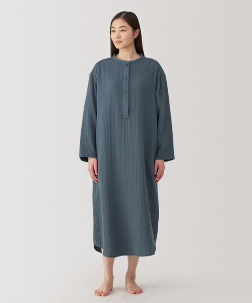 オールド ドット柄パジャマ(ガウン)ダークグリーン L-XL 無印良品（ムジルシリョウヒン）の「婦人 チーズクロスガーゼ クルタ
