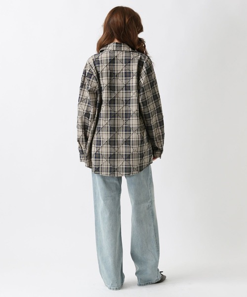 FOREVER 21（フォーエバー トゥエンティーワン）の「【2025SS】ビスチェセットシャツ（シャツ/ブラウス・レディース・レッド/ネイビー・FREE）」の16枚目の写真