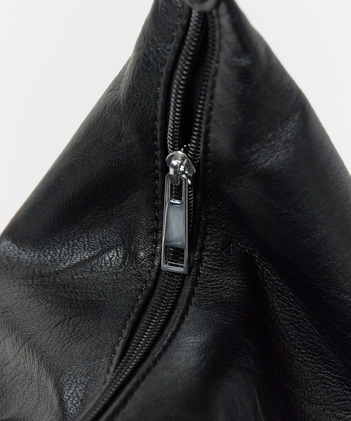 ROOPTOKYO（ループトウキョウ）の「ミニショルダーバッグ付きフェイクレザーハンドバッグ 大容量（ショルダーバッグ・メンズ・ブラウン/ブラック/アイボリー・FREE）」の15枚目の写真