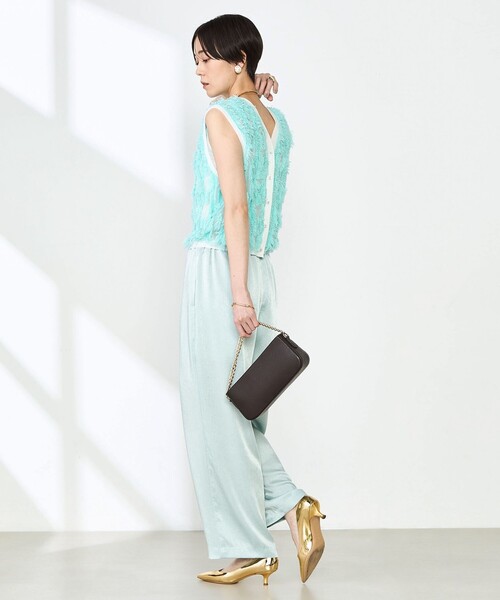 NOLLEY’S（ノーリーズ）の「ウォッシャブルサテンイージーパンツ（その他パンツ・レディース・ネイビー/ライトグリーン/グレイッシュベージュ・40/38/36）」の4枚目の写真