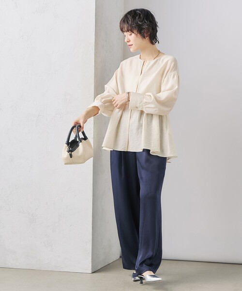 NOLLEY’S（ノーリーズ）の「ウォッシャブルサテンイージーパンツ（その他パンツ・レディース・ネイビー/ライトグリーン/グレイッシュベージュ・40/38/36）」の11枚目の写真