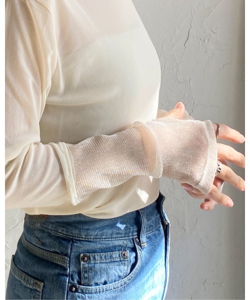She's Closet(シーズクローゼット)の「フィンガーホール配色長袖切り替えラメシアートップス(Tシャツ/カットソー・レディース・チャコールグレー/ブラック/オフホワイト/アイボリー/サンドベージュ・FREE)」の9枚目の写真