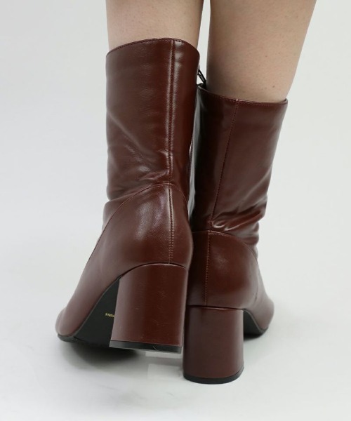 F i.n.t（フィント）の「【晴雨兼用】スクエアトゥレインブーツ/F&A/fint　フィント（レインシューズ・レディース・ブラウン/アイボリー/ブラック・L/M/S）」の8枚目の写真