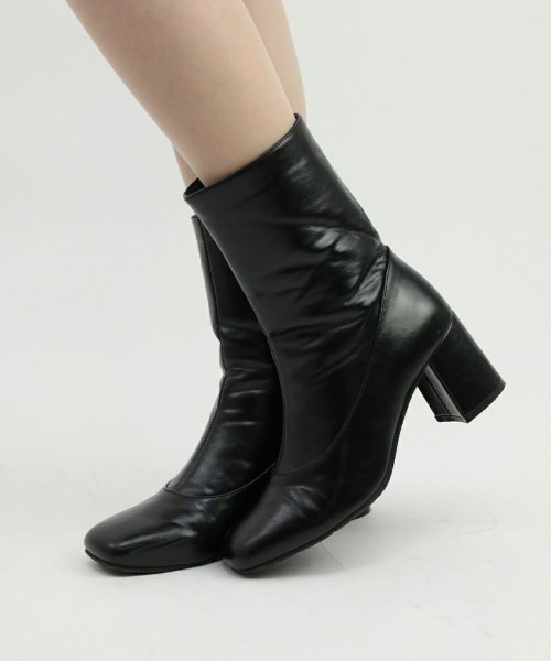 F i.n.t（フィント）の「【晴雨兼用】スクエアトゥレインブーツ/F&A/fint　フィント（レインシューズ・レディース・ブラウン/アイボリー/ブラック・L/M/S）」の12枚目の写真