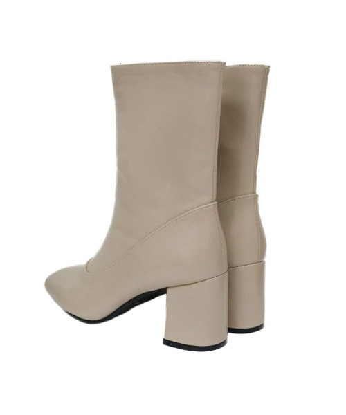 F i.n.t（フィント）の「【晴雨兼用】スクエアトゥレインブーツ/F&A/fint　フィント（レインシューズ・レディース・ブラウン/アイボリー/ブラック・L/M/S）」の18枚目の写真