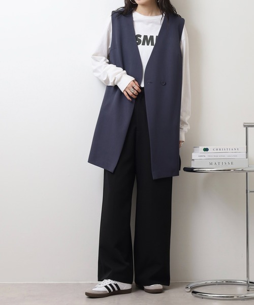 EGLANTINE(エグランティーヌ)の「EGLANTINE ノーカラージレ(ベスト・レディース・ネイビー/ベージュ/チャコールグレー・40)」の13枚目の写真