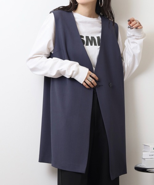 EGLANTINE(エグランティーヌ)の「EGLANTINE ノーカラージレ(ベスト・レディース・ネイビー/ベージュ/チャコールグレー・40)」の11枚目の写真
