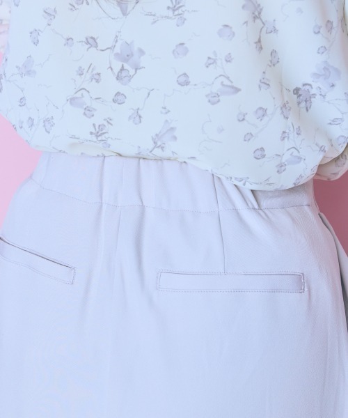 marun(マルン)の「<大きいサイズ>サイドラッフルワイドパンツ marun(スラックス・レディース・ブラック/ライトグレー・L/LL/3L/4L/5L)」の14枚目の写真