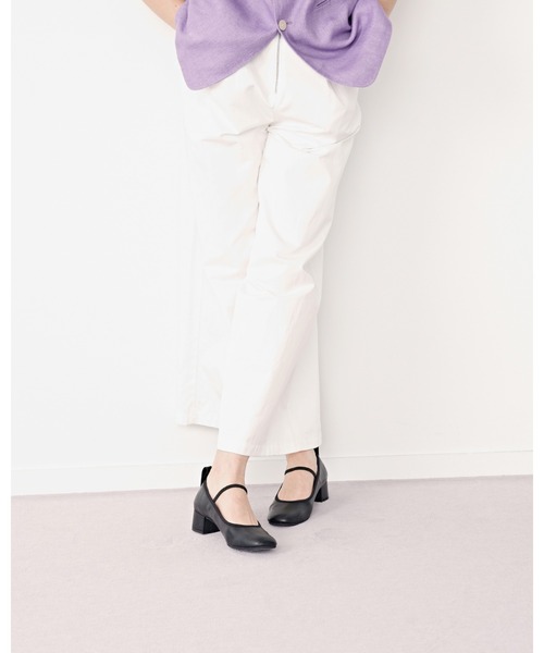 Emma Francis(エマフランシス)の「シャーリングストラップ 4cm パンプス(パンプス・レディース・ブラック/アイボリー・22.5cm/23.0cm/23.5cm/24.0cm/24.5cm/25.0cm/22.0cm)」の19枚目の写真