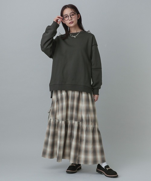 GLOBAL WORK（グローバルワーク）の「MATINEE LINE/リメイク風スウェット/327923（スウェット・レディース・カーキ/チャコールグレー・LONG/REGULAR）」の20枚目の写真
