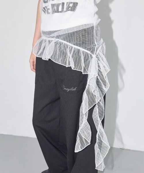 FANCY CLUB（ファンシークラブ）の「A'GEM/9 × .kom 『 FANCY CLUB/ファンシークラブ』 LACE SHIRRING LAYERED DRESS/レースシャーリング レイヤードドレス（キャミソール・レディース・ホワイト/ブラック・FREE）」の3枚目の写真