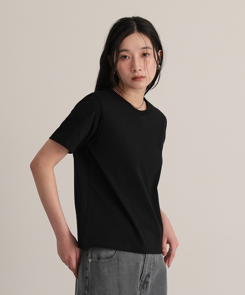 attiree(アティレー)の「【M/L展開】【UVカット】ベーシックTシャツ(Tシャツ/カットソー・レディース・ブラック/ネイビー/ホワイト・LARGE/MEDIUM)」の16枚目の写真