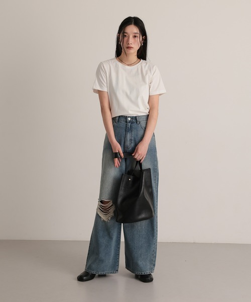 attiree(アティレー)の「【M/L展開】【UVカット】ベーシックTシャツ(Tシャツ/カットソー・レディース・ブラック/ネイビー/ホワイト・LARGE/MEDIUM)」の19枚目の写真