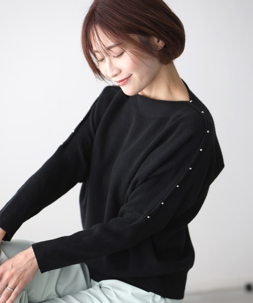 Ehre style(エーレスタイル)の「お洒落感あり ゆるっと綺麗なスタッズドルマン(Tシャツ/カットソー・レディース・ベージュ/アイボリー/ブラック・FREE)」の16枚目の写真